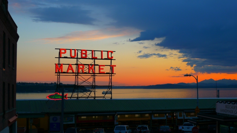 Beautiful sunset alongside the Pike Place Market